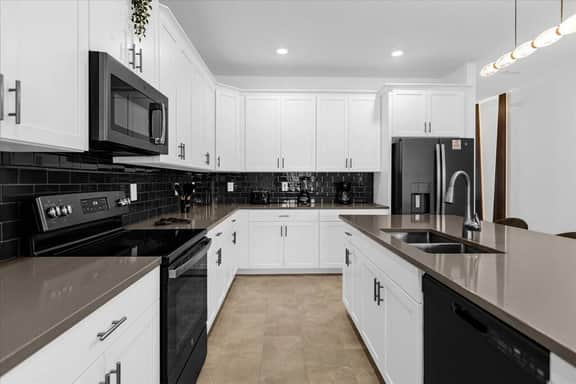 6 Bedrooms/ 5 Bathroom Champions Gate (9107 SH)