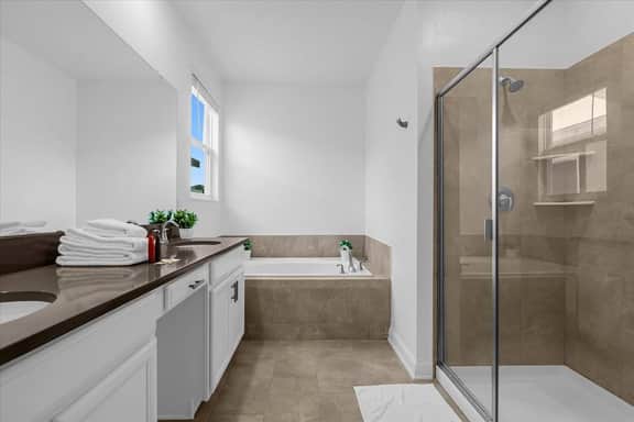 6 Bedrooms/ 5 Bathroom Champions Gate (9107 SH)