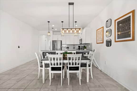 3 Bedrooms / 2 Bathrooms / Champions Gate (9351SH)