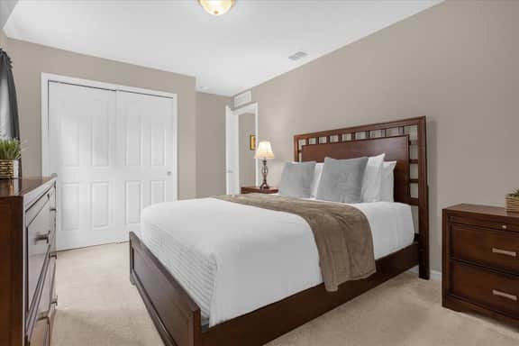 4 Bedrooms/ 3.5 Bathrooms/ Compass Bay (5132 CH)