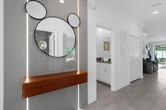 5 Bedroom/ 4 Bathroom/ Storey Lake (2601 SS)