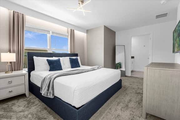 5 Bedroom/ 4 Bathroom/ Storey Lake (2601 SS)