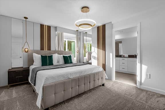 5 Bedrooms/ 4 Bathrooms/ Storey Lake (2533 RT)