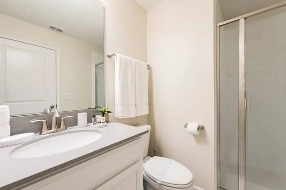 5 Beds / 4 Baths/ Champions Gate (8995 SD)