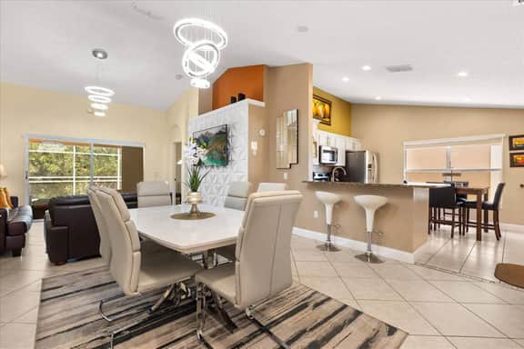 3 Bedrooms / 2 Bathrooms / Eagle Pointe (573EP)
