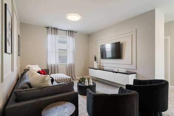 6 Bedrooms/ 5 Bathrooms/ Champions Gate (8935 TW)