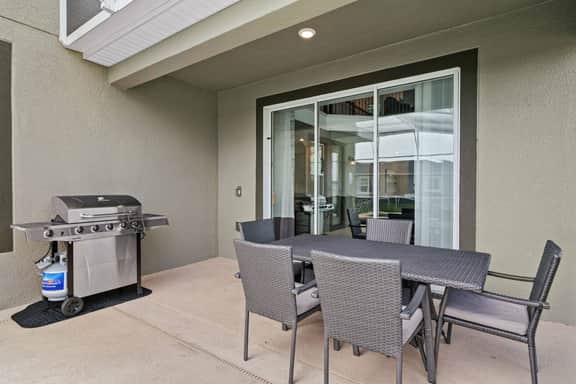 5 Bedrooms/ 5 Bathrooms/ Champions Gate (9169 SH)