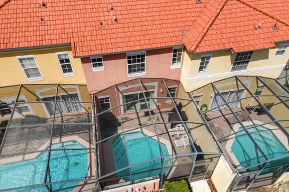 3 Bedrooms / 2.5 Bathrooms / Encantada (3091 YL)