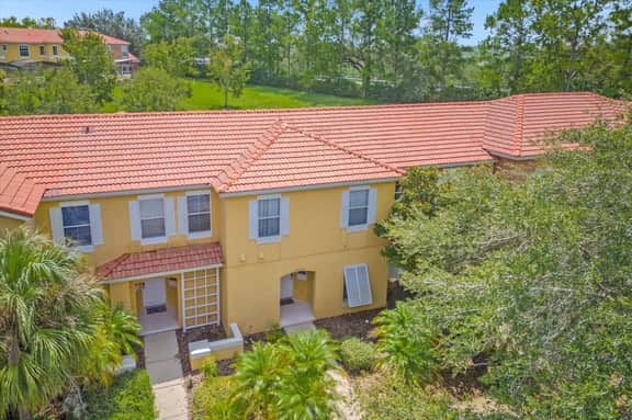 3 Bedrooms / 2.5 Bathrooms / Encantada (3122 YL)
