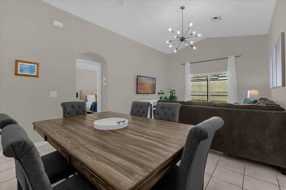 3 Bedrooms / 2 Bathrooms / Indian Creek (2559 BC)