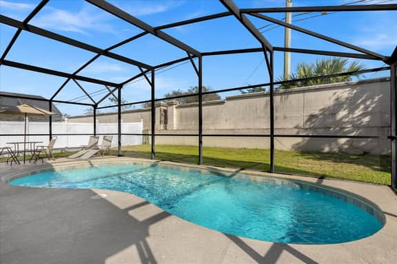 3 Bedrooms / 2 Bathrooms / Indian Creek (2559 BC)