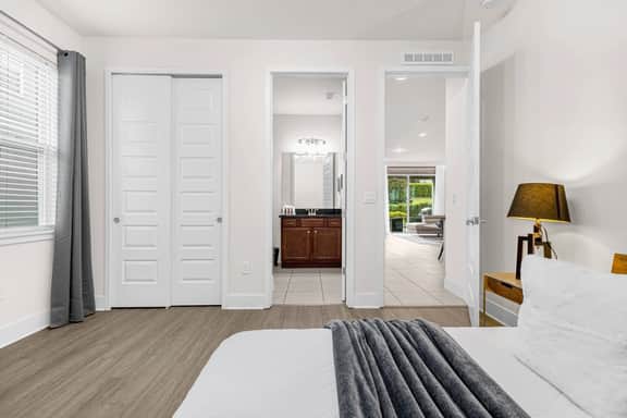 8 Bedrooms/ 7 Bathrooms/ Encore (7502 MA)