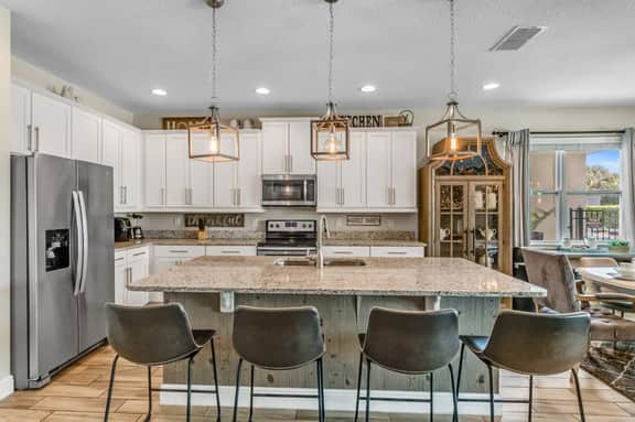 8 Bedrooms/ 6.5 Bathrooms/ Encore (7683 FD)