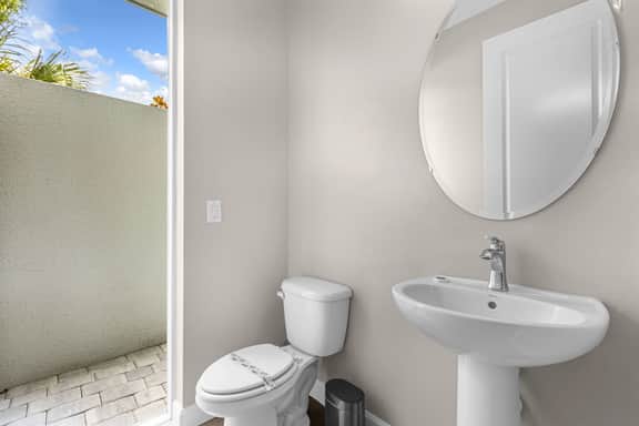 4 Bedroom/ 4 Bathroom Formosa Valley (7973 FV)