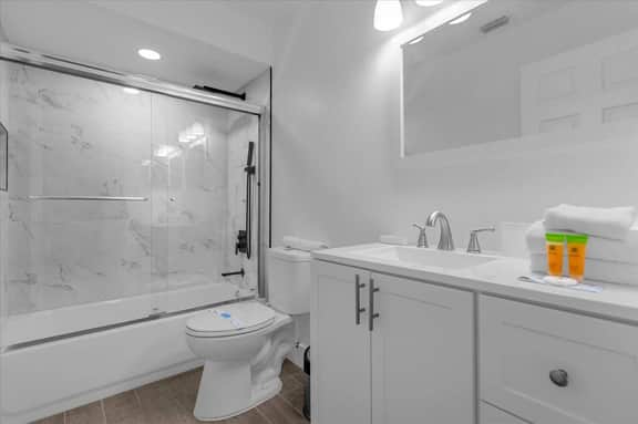 3 Bedrooms / 2 Bathrooms/ Lindfields (3026 BC)