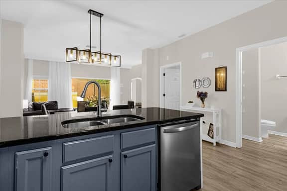3 Bedrooms/ 2.5 Bathrooms/ Encantada (3160 YL)