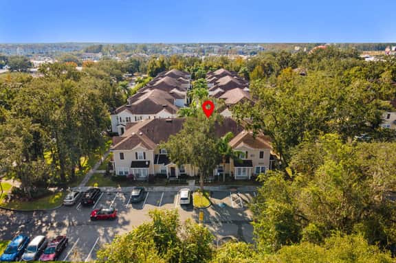 3 Bedrooms/ 2 Bathrooms/ Lucaya  Village (10-103)