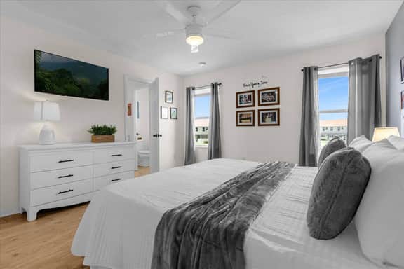 3 Bedroom/ 2.5 Bathroom/ Fiesta Key (4728HH)