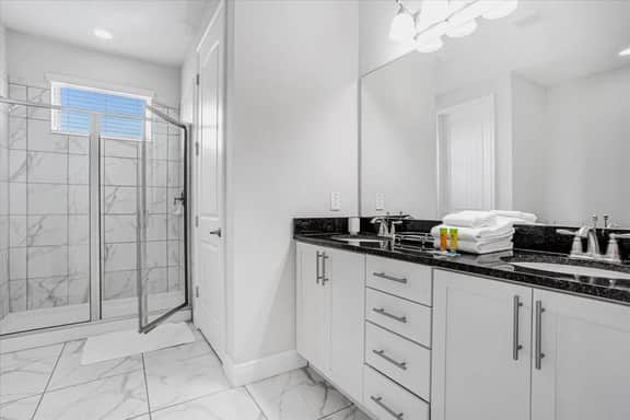 5 Bedrooms/ 5 Bathrooms/ Encore Resort (7712 FD)