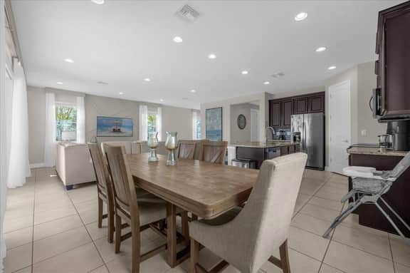 5 Bedrooms/ 4.5 Bathrooms/ Encore (7434 MA)