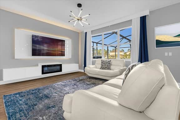 6 Bedrooms/ 3.5 Baths/ Liberty Village (4539 PC)