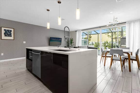 4 Bedrooms/ 3.5 Bathrooms/ Le Reve (4423 LR)