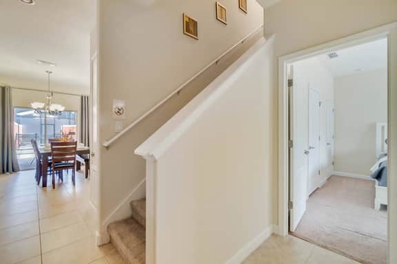 4 Bedrooms / 3 Bathrooms / Paradise Palms (8925 BP)
