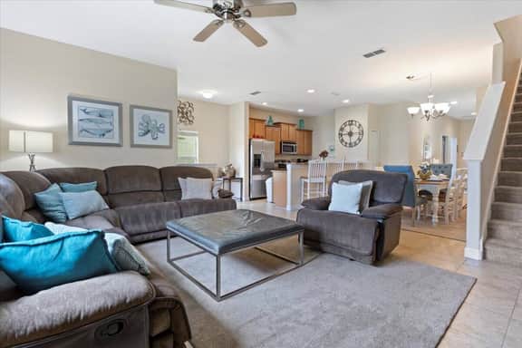 5 Bedrooms / 4 Bathrooms / Paradise Palms (3073 BP)
