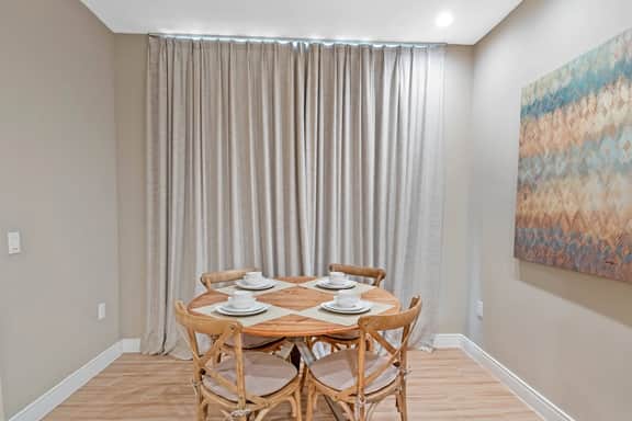4 Bedrooms/ 4.5 Bathrooms/ Magic Village (7466 BD)