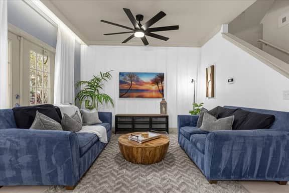 4 Bedrooms/ 3 Bathrooms Lucaya Village (9-104)