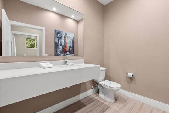 4 Bedrooms/ 5 Baths/ Magic Village Views (7483BD)