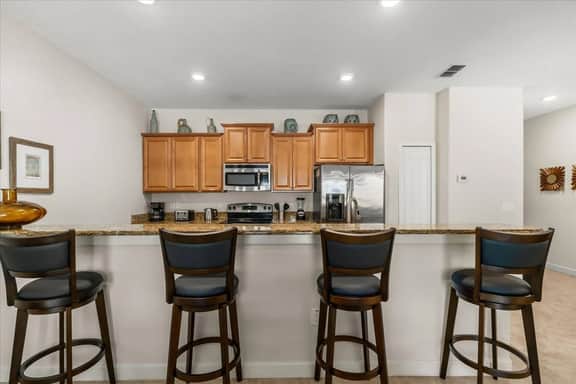 4 Bedrooms / 3 Bathrooms / Paradise Palms (2919BP)