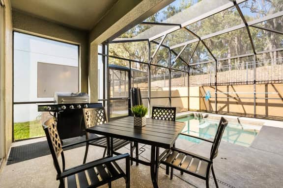 5 Bedrooms / 5 Bathrooms / Paradise Palms (8929CP)