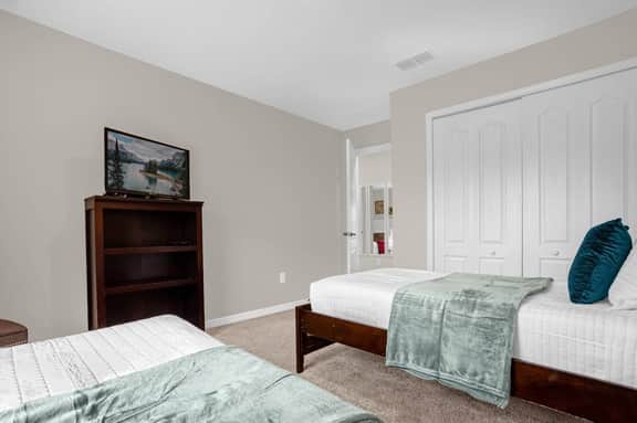 4 Bedrooms/ 3 Bathrooms/ Paradise Palms (2955 BP)