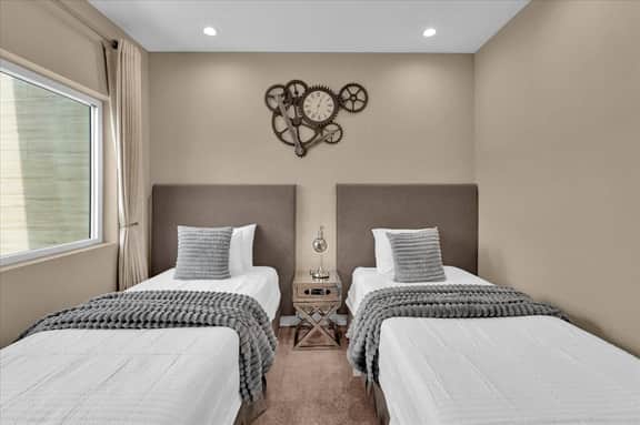 4 Bedrooms / 4.5 Bathrooms/ Magic Village (7472BD)