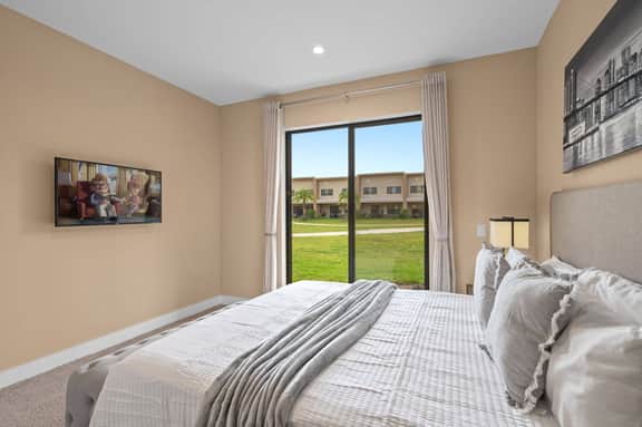 4 Bedrooms/ 4.5 Bathrooms/ Magic Village (3092 RW)