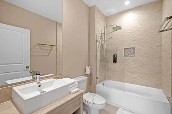 4 Bedrooms/ 4.5 Bathrooms/ Magic Village (3092 RW)