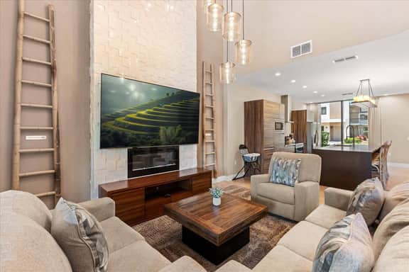 3 Bedrooms/ 3.5 Bathrooms/ Magic Village (7477 BD)