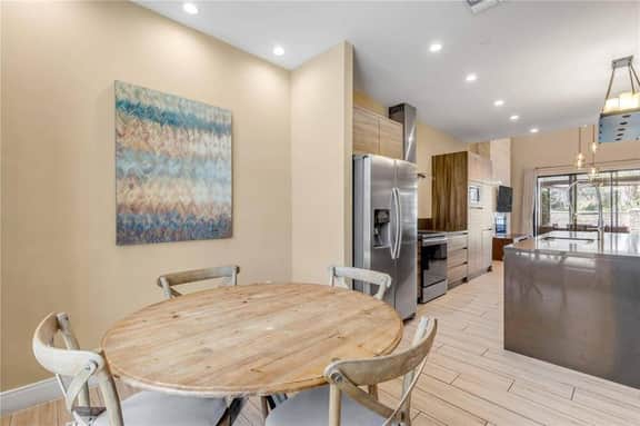 4 Bedrooms/ 4.5 Bathrooms/ Magic Village (7473 BD)