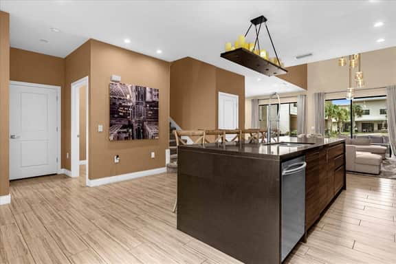 3 Bedrooms/ 3.5 Bathrooms/ Magic Village (7584 BD)
