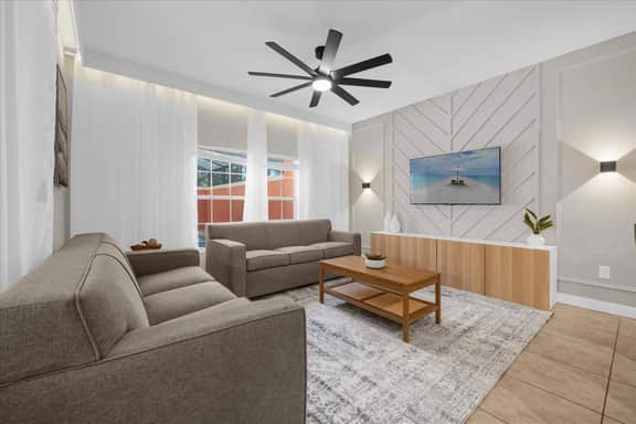4 Bedrooms / 3 Bathrooms/ Paradise (2907BP)