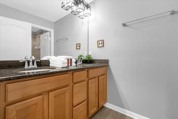 4 Bedrooms / 3 Bathrooms / Paradise Palms (8963 CP)