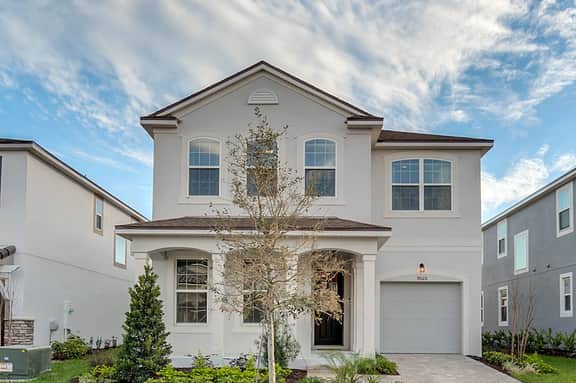 5 Bedrooms / 5.5 Bathrooms / Solara (9026 PC)