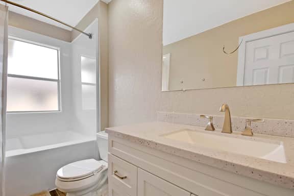 4 Bedrooms/ 3.5 Bathrooms/ Regal Palms (340 MA)
