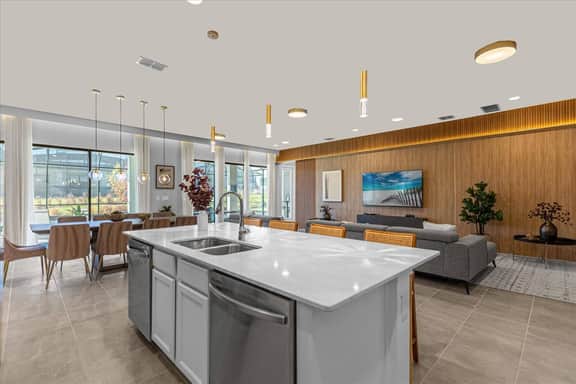 10 Bedrooms/ 9 Bathrooms/ Paradiso Grande (6080HS)