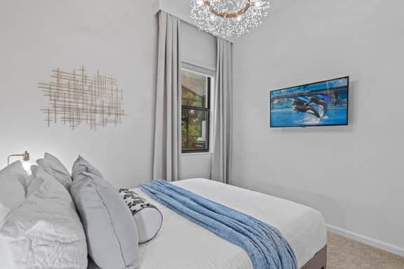 5 Bedrooms/5 Bathrooms/ Paradiso Grande (10473 ET)