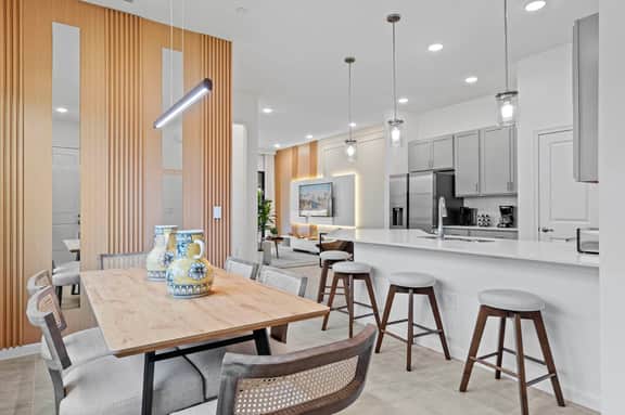 5 Bedrooms/5 Bathrooms/ Paradiso Grande (10473 ET)