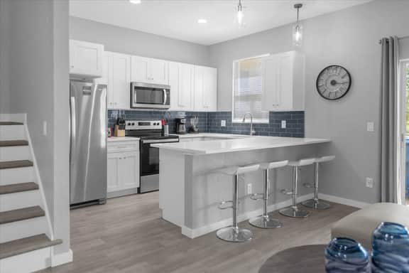 4 Bedrooms/ 3 Bathrooms/ Regal Palms (331 MA)