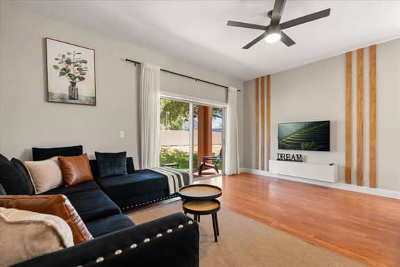 4 Bedrooms/ 3.5 Bathrooms/ Regal Palms (4102 CA)