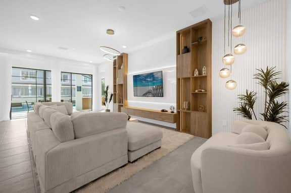 10 Bedrooms/9 Bathrooms / Paradiso Grande (5779HS)
